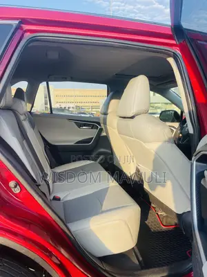 Toyota RAV4 2022 Red
