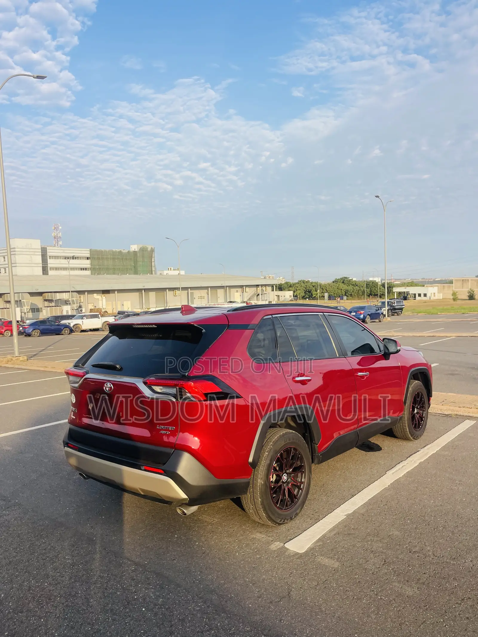 Toyota RAV4 2022 Red