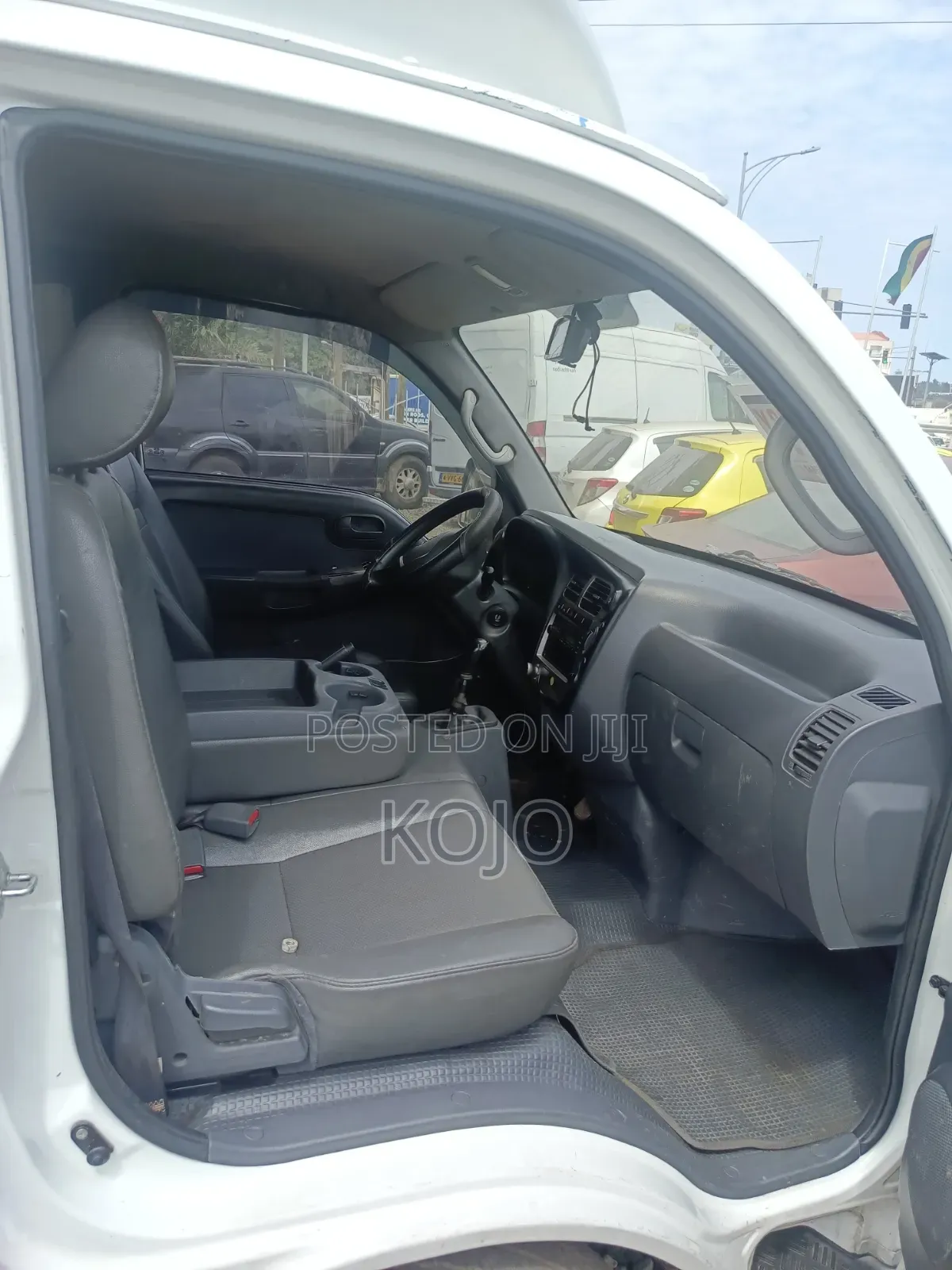 Kia Bongo 2011 White