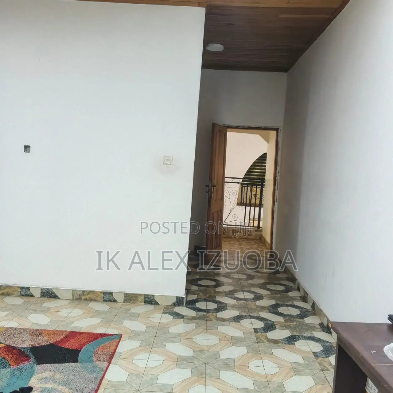 6bdrm House in Behind Nanakrome., East Legon for rent