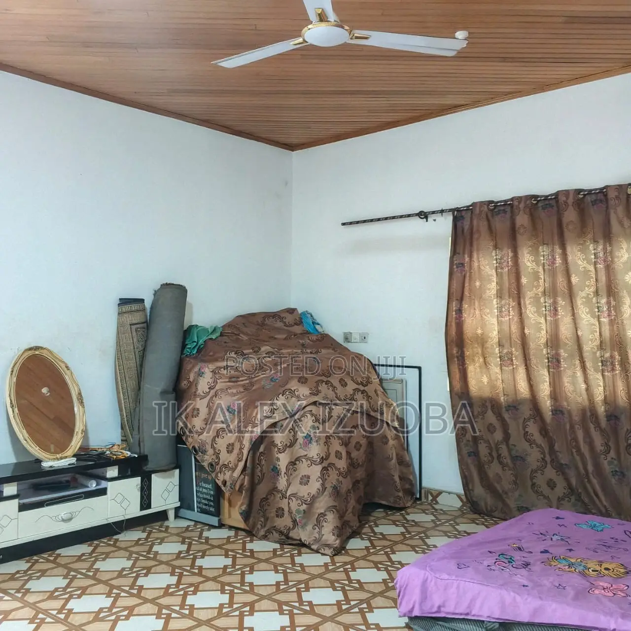 6bdrm House in Behind Nanakrome., East Legon for rent