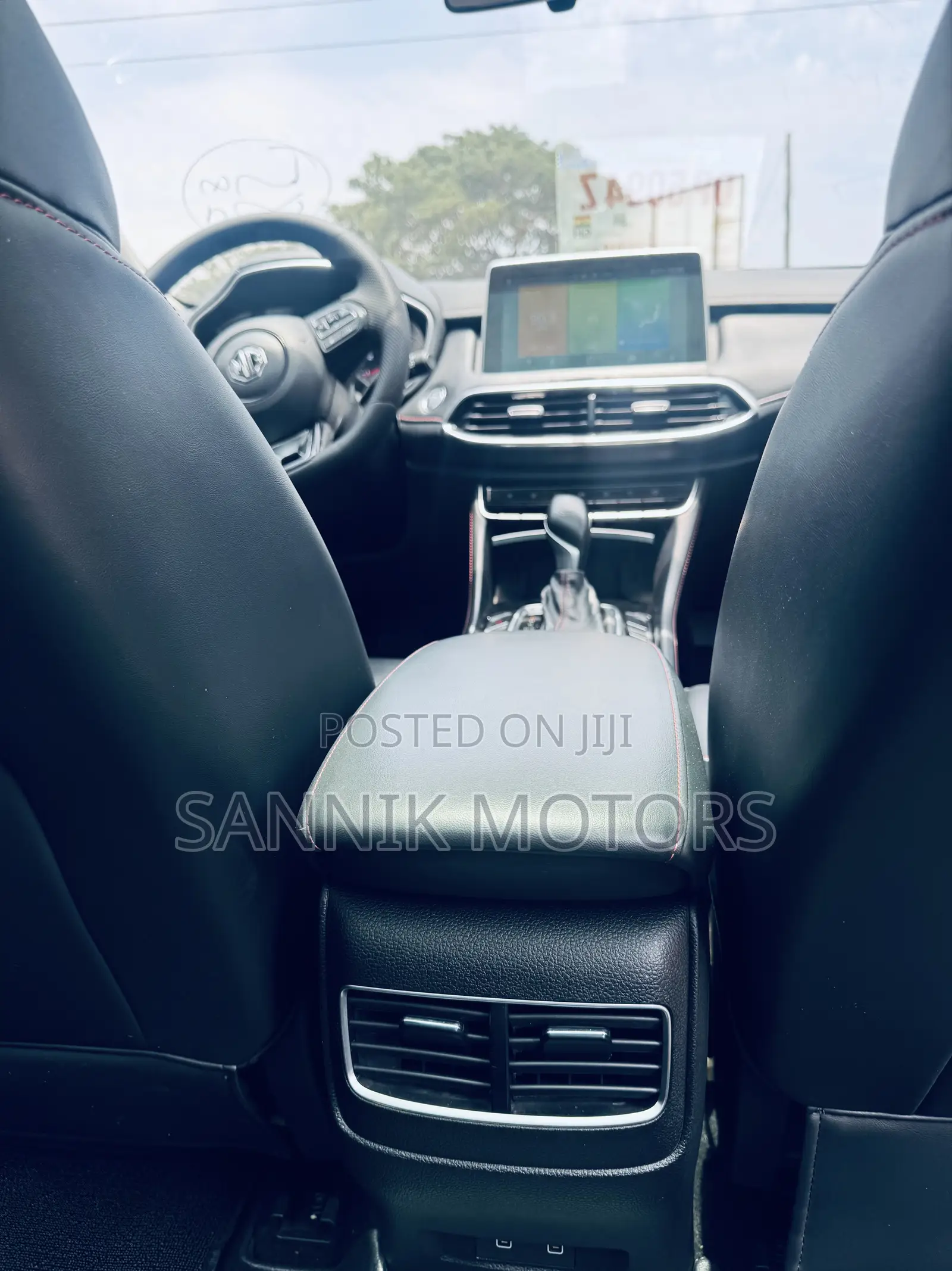 MG HS 20T DCT Deluxe 2019 White