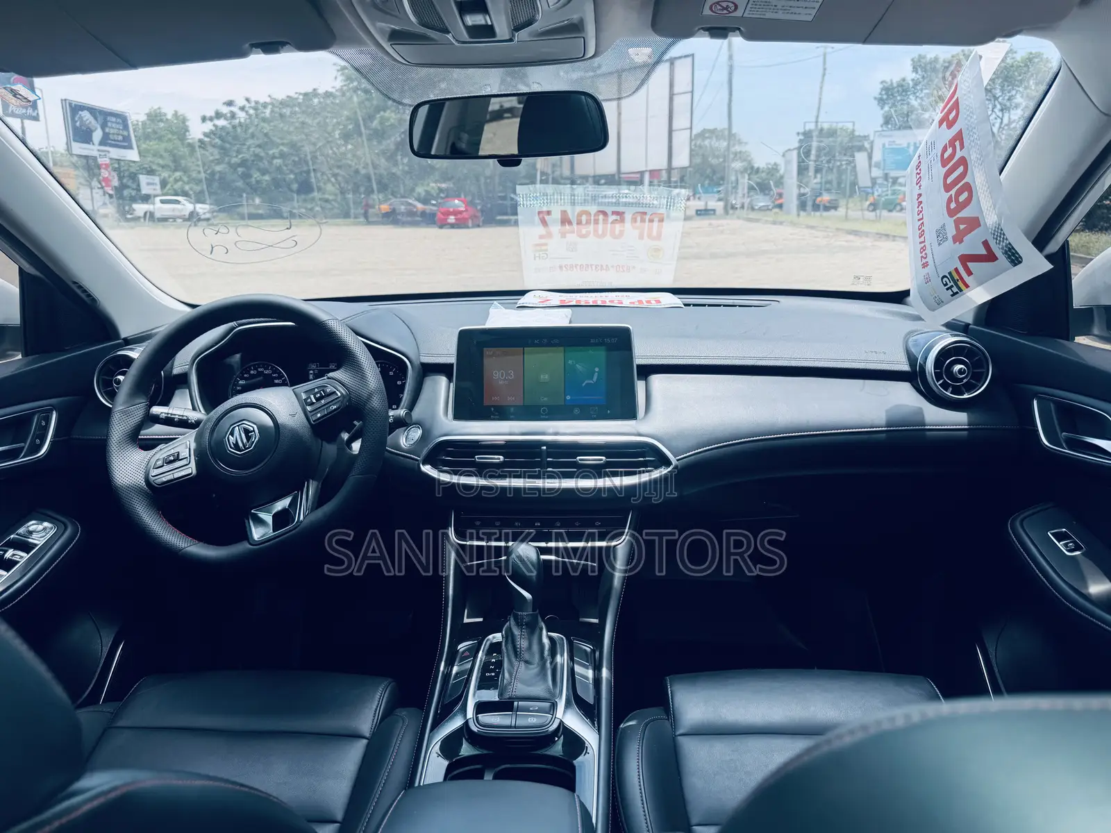 MG HS 20T DCT Deluxe 2019 White