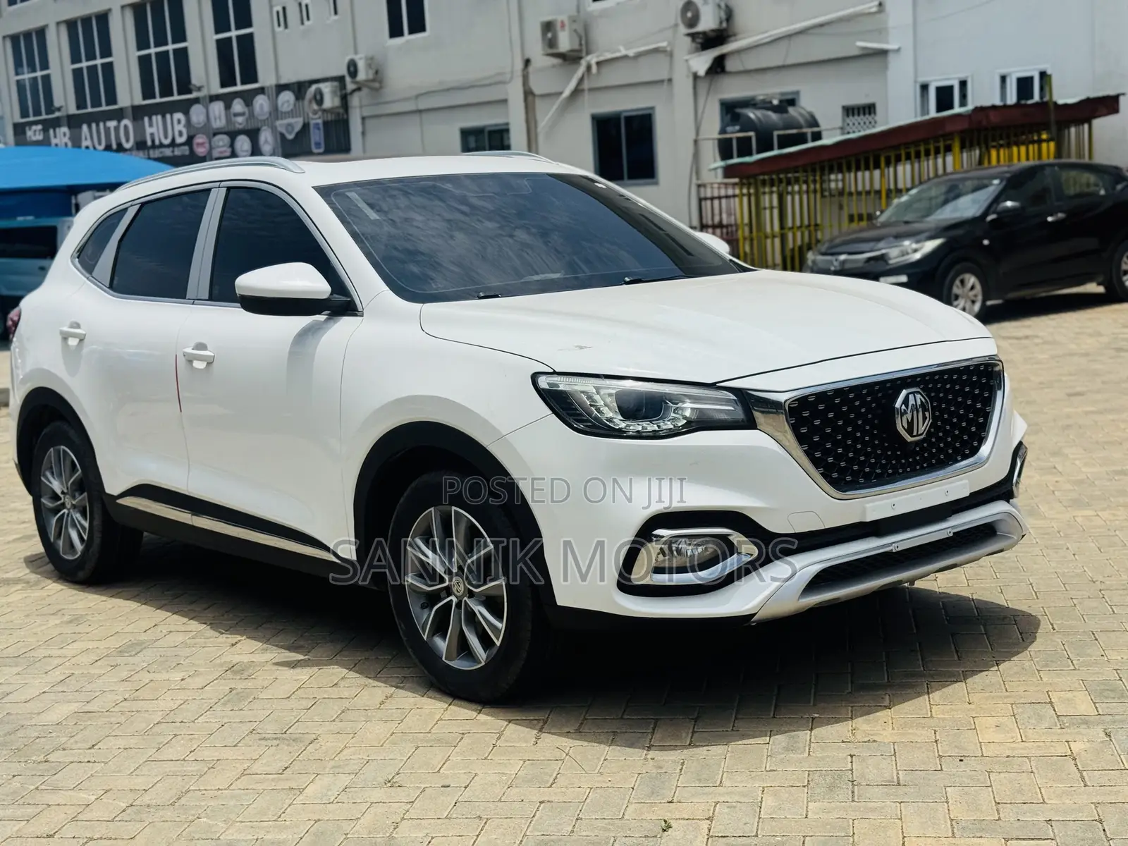 MG HS 20T DCT Deluxe 2019 White