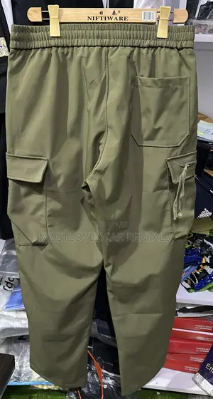 Cargo Khaki Size Pockets Trouser for Sale in Labadi