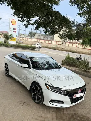 Honda Accord Sport (1.5L 4cyl Turbo CVT) 2019 White