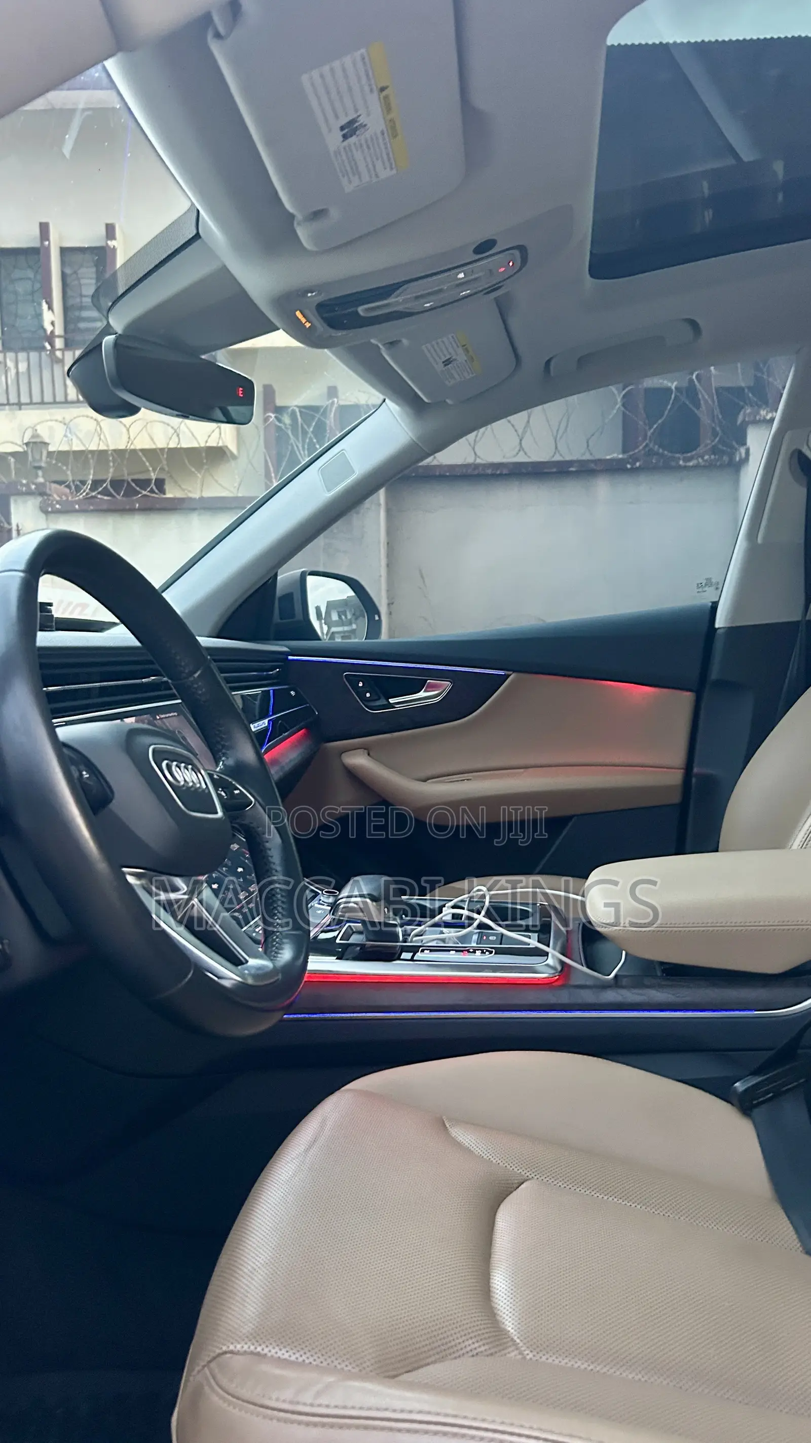 Audi Q8 55 Premium AWD quattro 2020 Gold