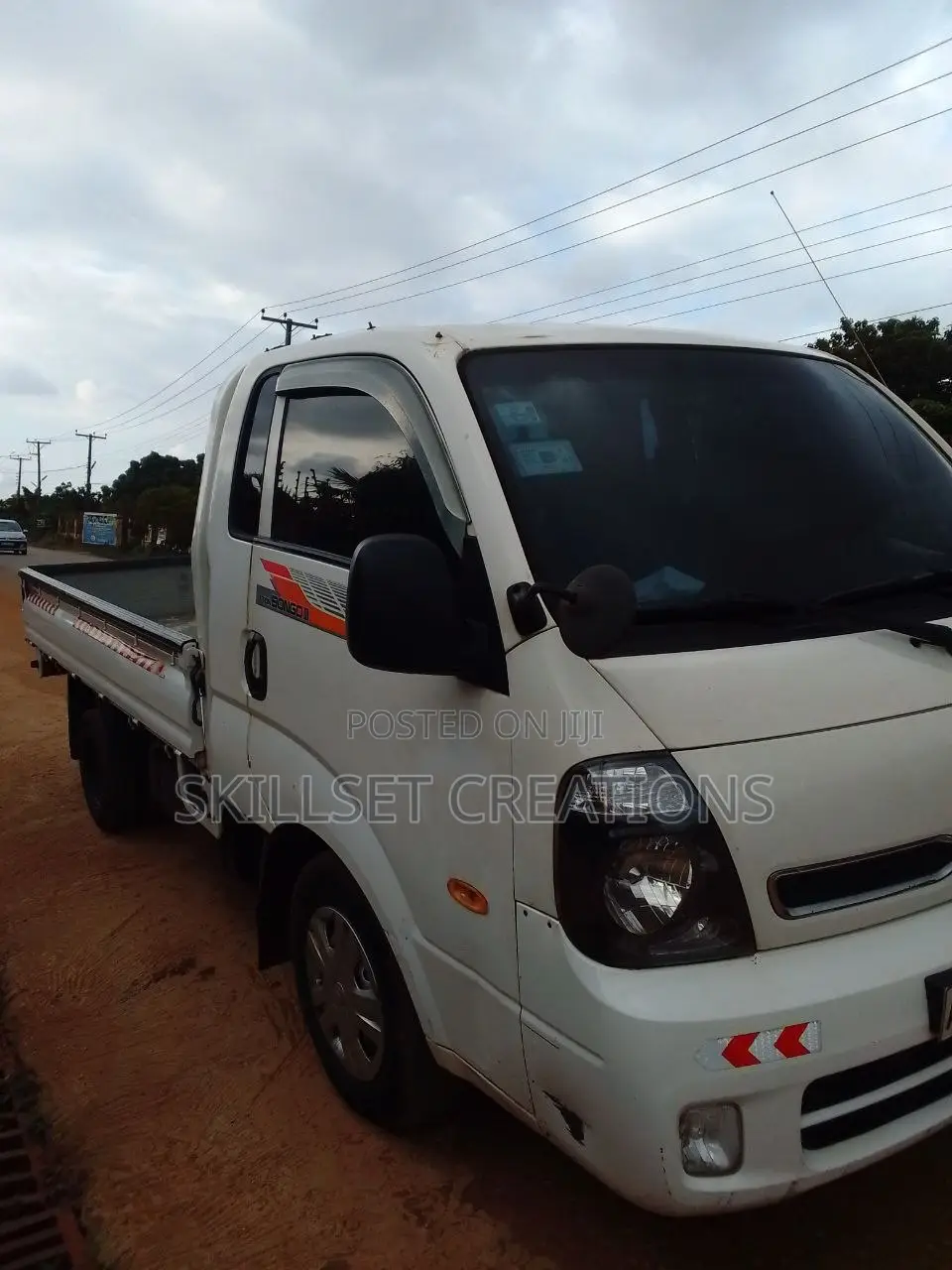 URGENT Kia Bongo 3 2017 Model Irresistible