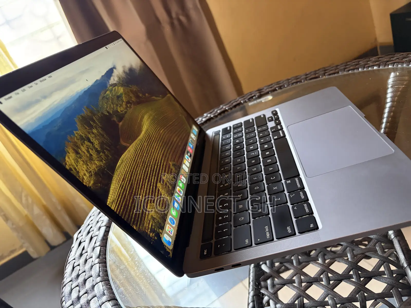 Laptop Apple MacBook Pro 2020 8GB Intel Core i7 SSD 256GB