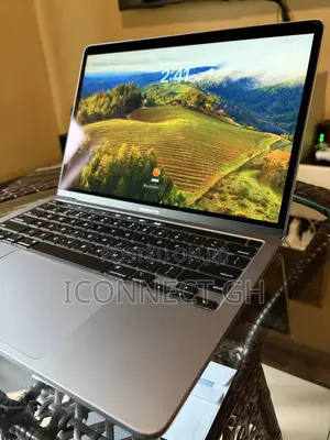 Laptop Apple MacBook Pro 2020 8GB Intel Core i7 SSD 256GB