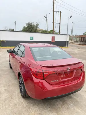 Toyota Corolla SE Special Edition 4dr Sedan (1.8L 4cyl CVT) 2017 Red