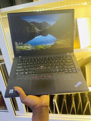 Laptop Lenovo ThinkPad T470 4GB Intel Core i5 HDD 500GB