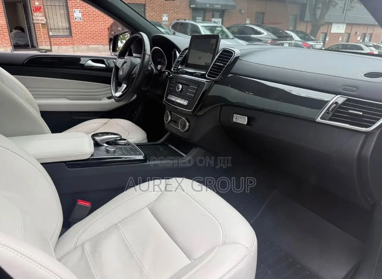 Mercedes-Benz GLE-Class AMG GLE 43 4MATIC 2018 Gray