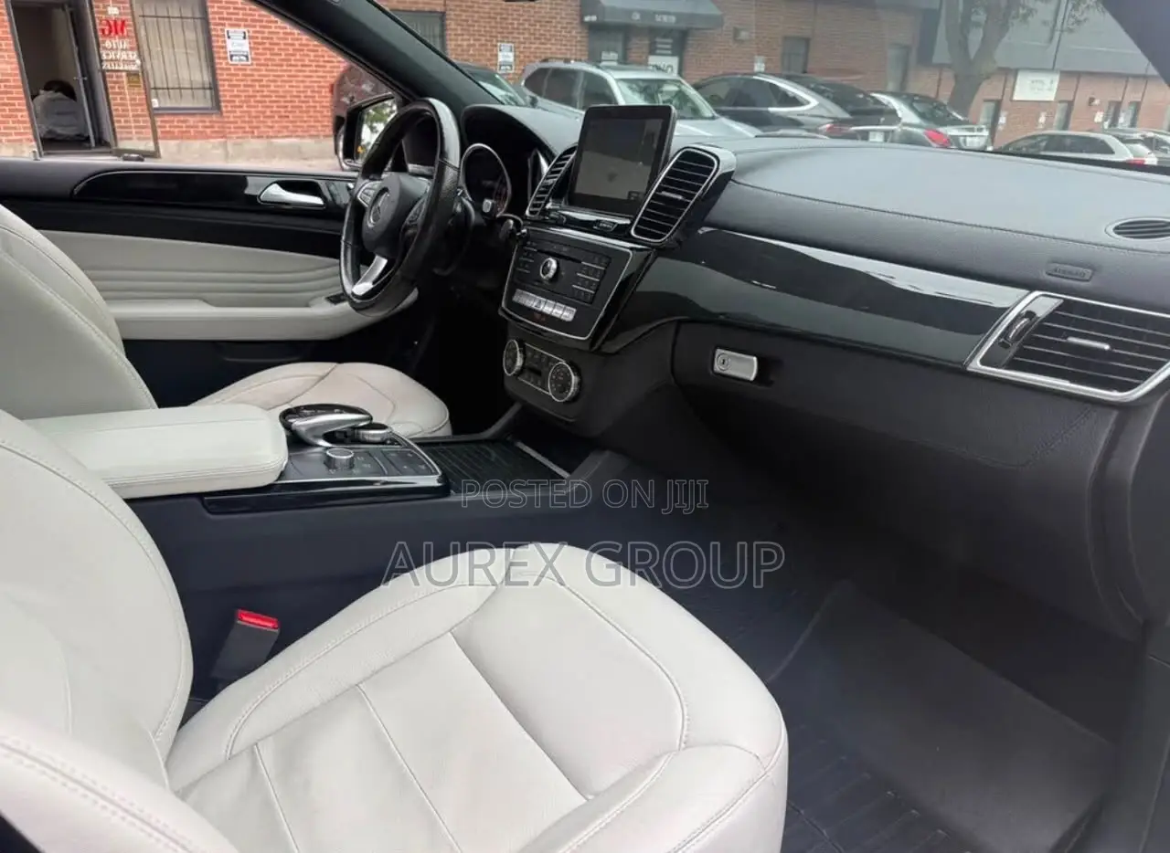 Mercedes-Benz GLE-Class AMG GLE 43 4MATIC 2018 Gray