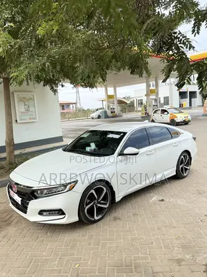 Honda Accord Sport (1.5L 4cyl Turbo CVT) 2019 White