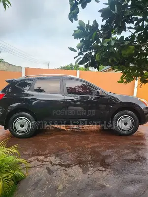 Nissan Rogue S 2012 Black
