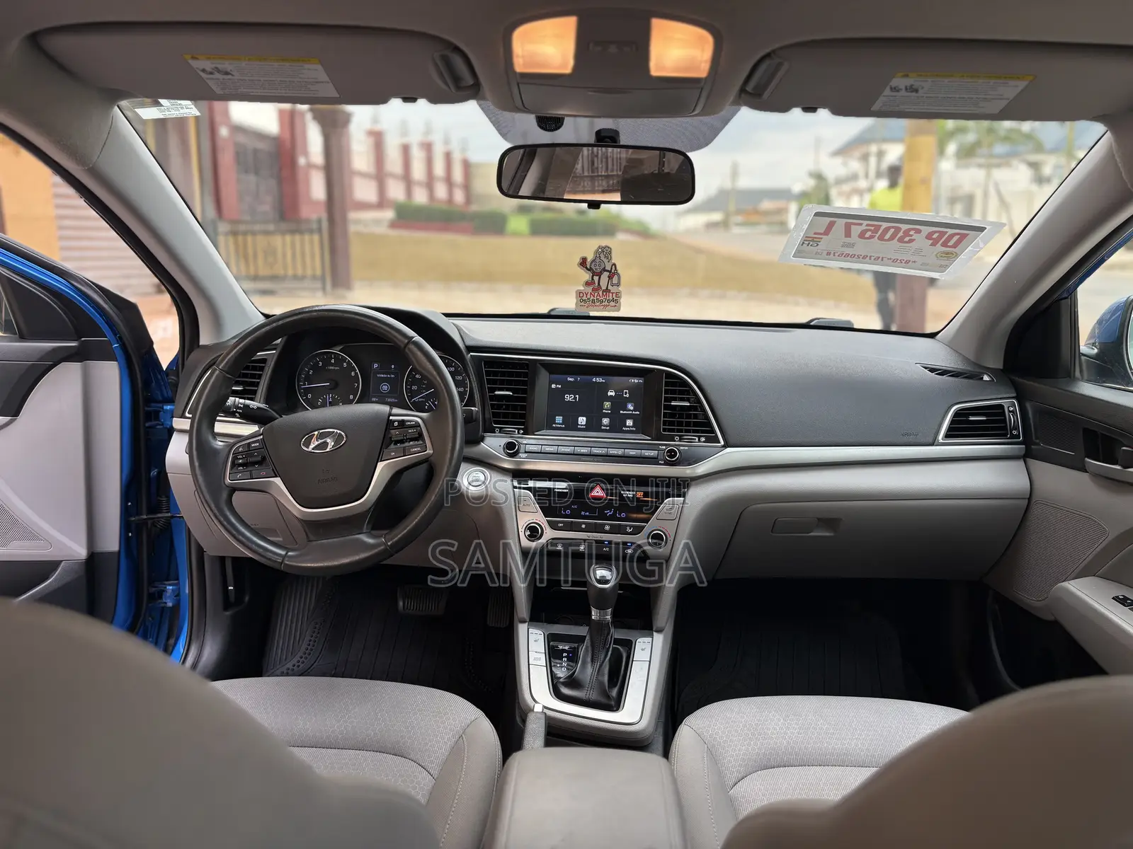 Hyundai Elantra SE Sedan FWD (2.0L 4cyl 6M) 2017 Blue