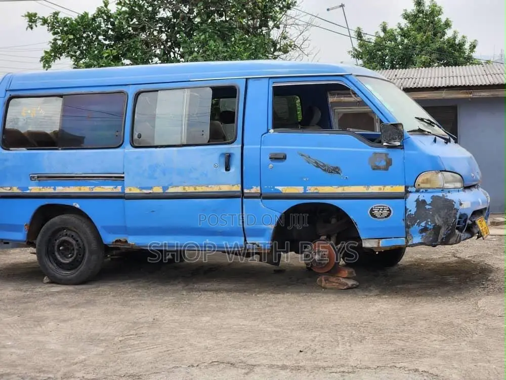 Hyundai H-100 1995 Blue