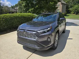 Toyota RAV4 XLE Premium AWD 2024 Gray