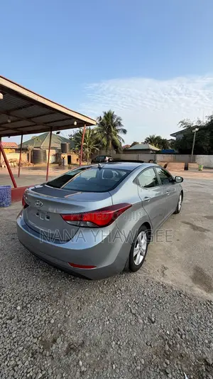 Hyundai Elantra Limited Sedan FWD (1.8L 4cyl 6A) 2016 Gray