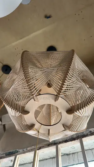 Wooden Weave Pendant Light
