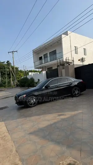 Mercedes-Benz C300 Base 4Matic Sedan AWD (2.0L 4cyl 7A) 2017 Black