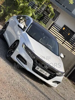 Honda Accord 2018 White