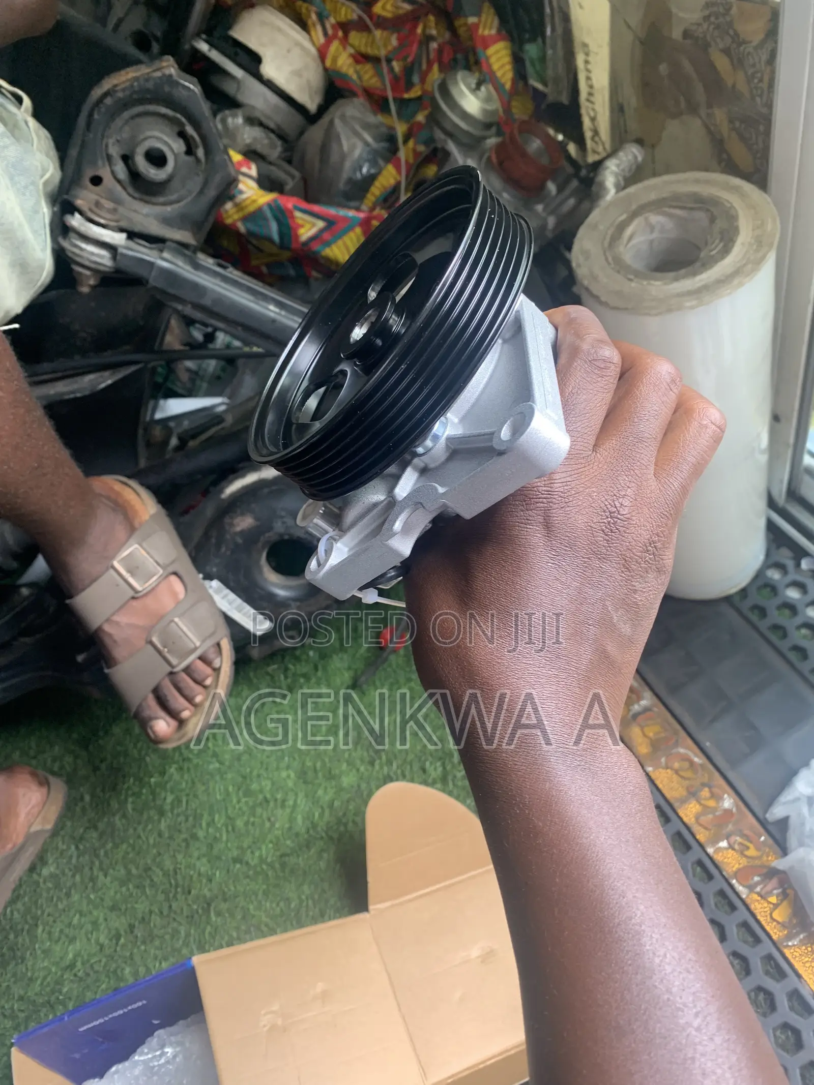 MERCEDES BENZ C300 Power Steering Pump