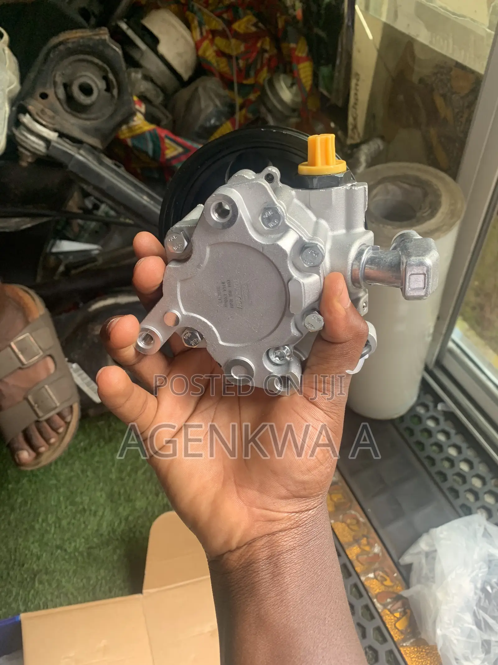 MERCEDES BENZ C300 Power Steering Pump