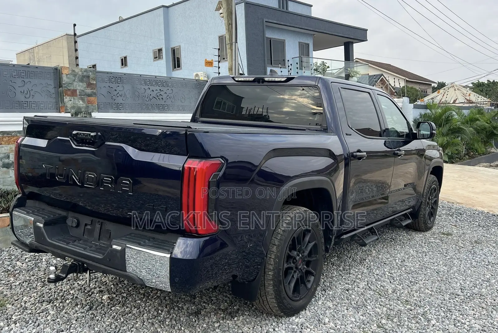 Toyota Tundra 2024 Blue