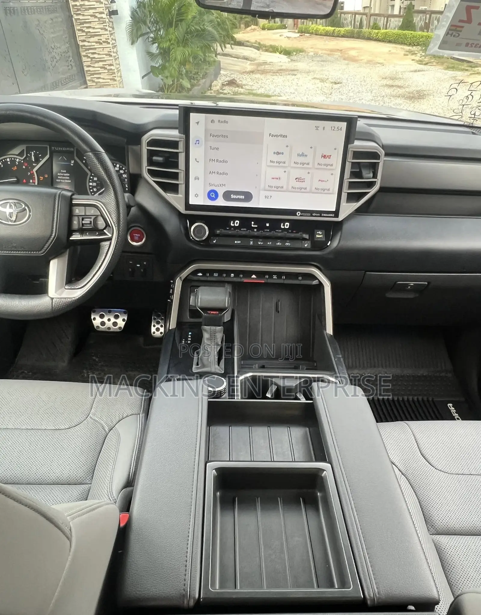 Toyota Tundra 2024 Blue