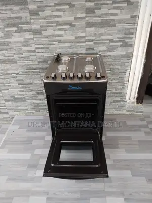 Used MasterChef MC- MD500B5060 4 Burner Gas Stove.