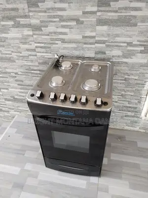 Used MasterChef MC- MD500B5060 4 Burner Gas Stove.