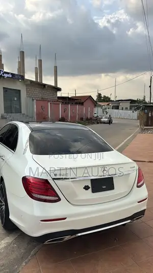 Mercedes-Benz E300 2018 White