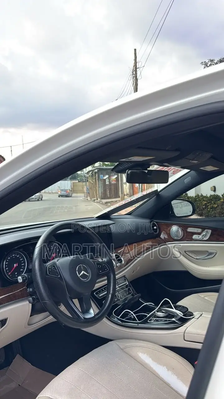 Mercedes-Benz E300 2018 White