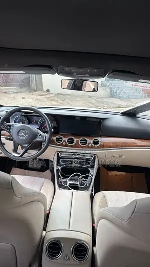 Mercedes-Benz E300 2018 White