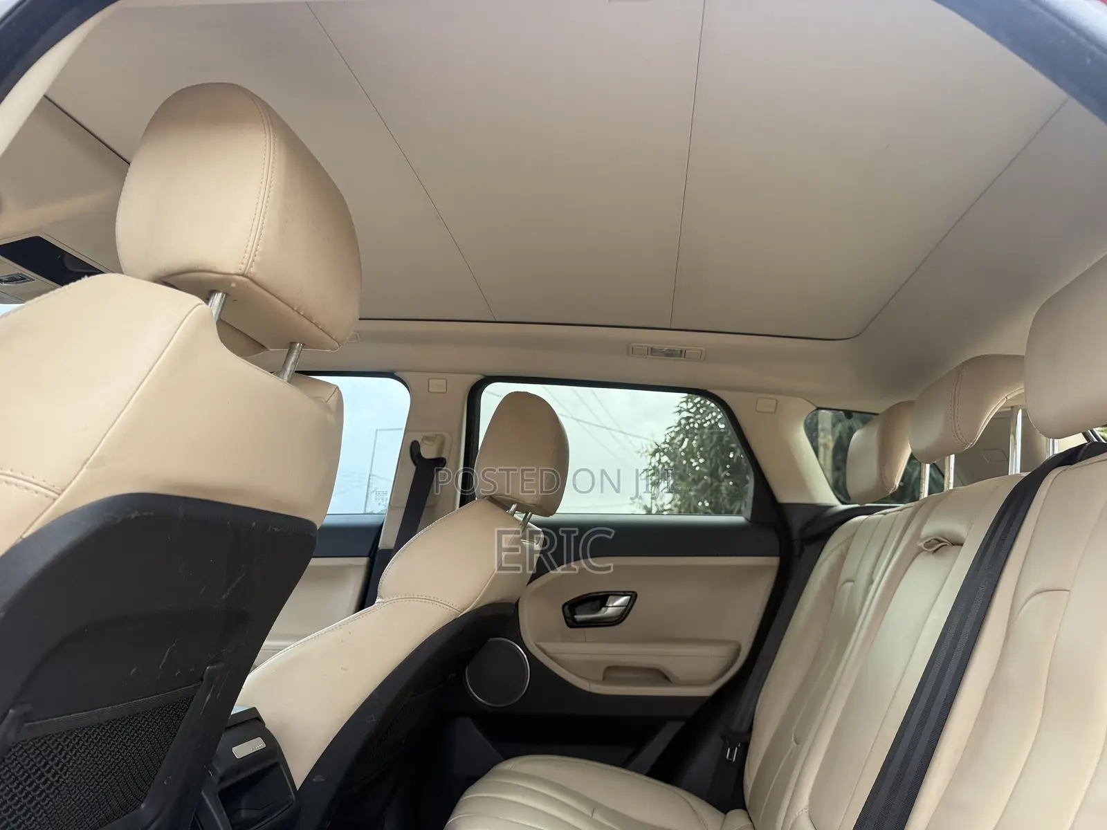 Land Rover Range Rover Evoque Prestige 4dr SUV AWD (2.0L 4cyl Turbo 9A)
