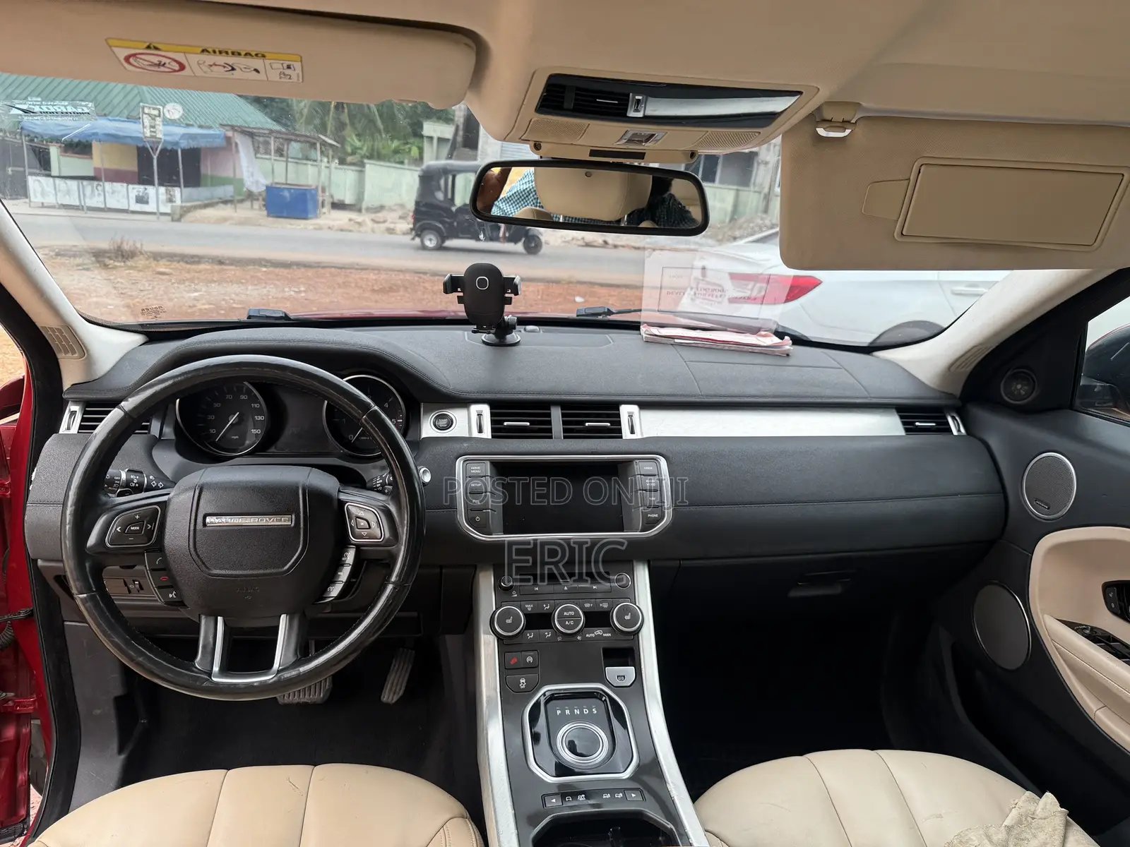Land Rover Range Rover Evoque Prestige 4dr SUV AWD (2.0L 4cyl Turbo 9A)