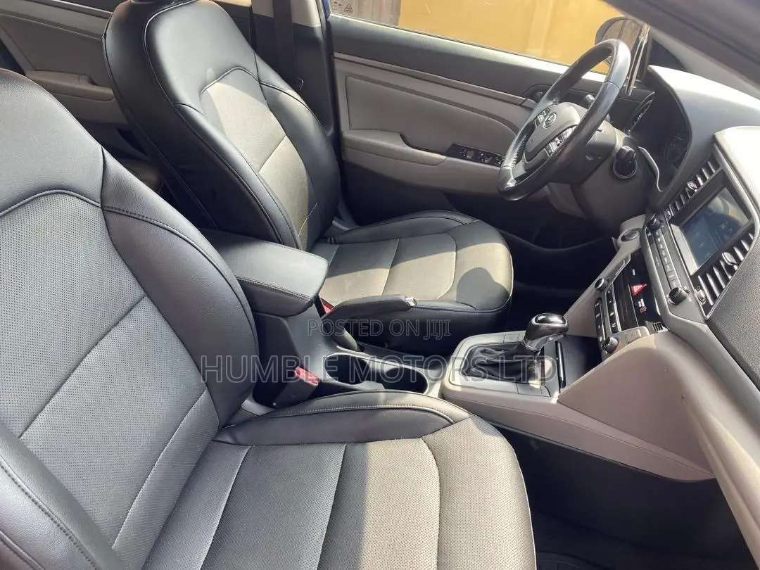 Hyundai Elantra 2017 Blue