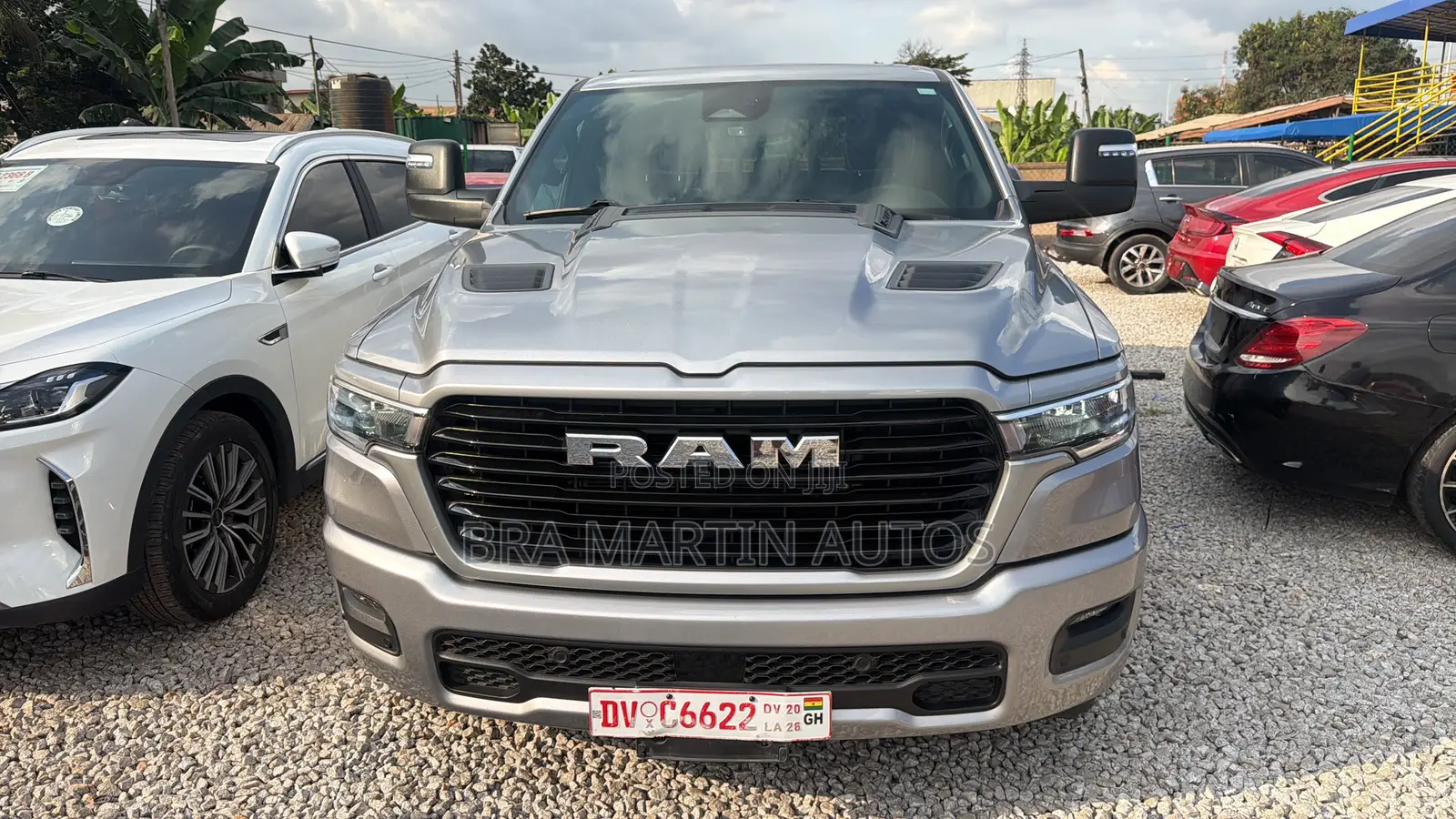 RAM 1500 Laramie Crew Cab 4WD 6.3 ft SB 2024 Silver