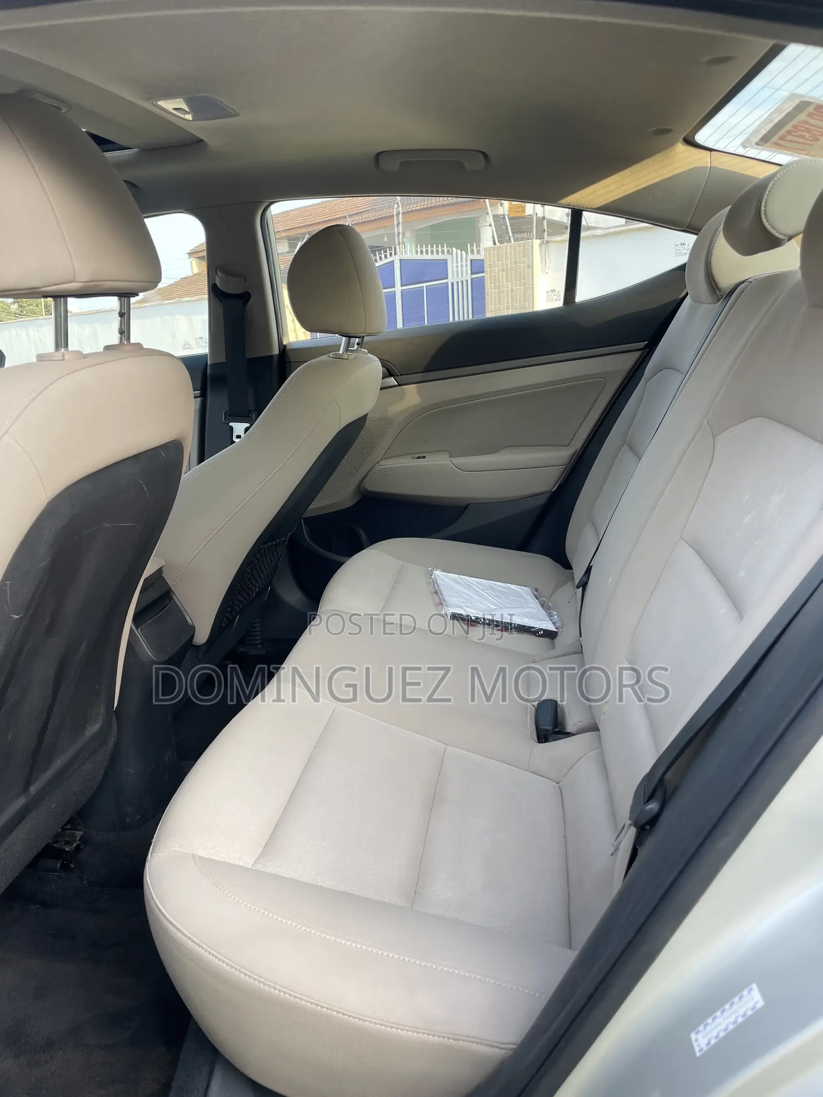 Hyundai Elantra 2017 Silver