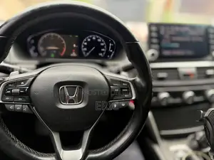 Honda Accord EX-L 2.0T 2018 White