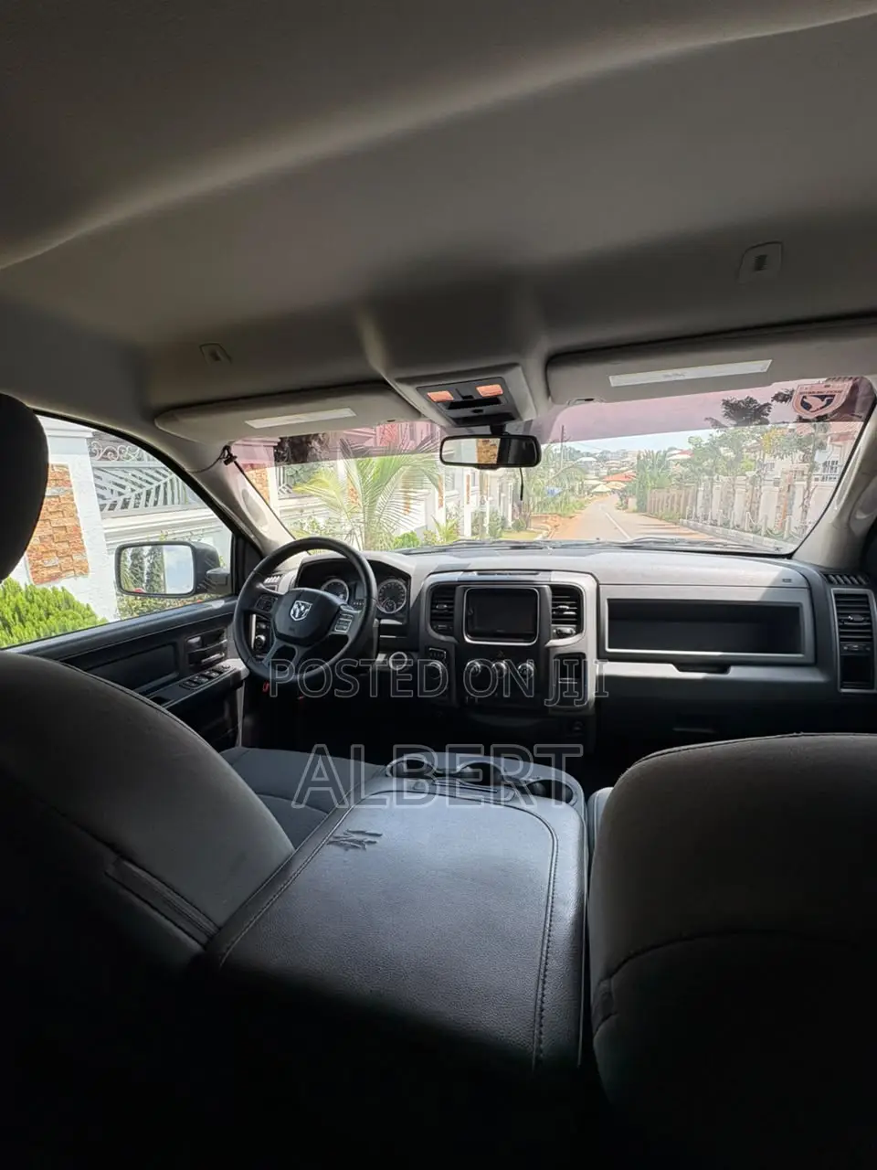 RAM 1500 2017 Black