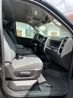 RAM 1500 2017 Black