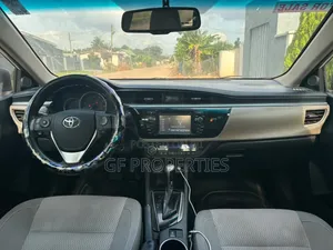 Toyota Corolla 2016 White