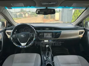 Toyota Corolla 2016 White