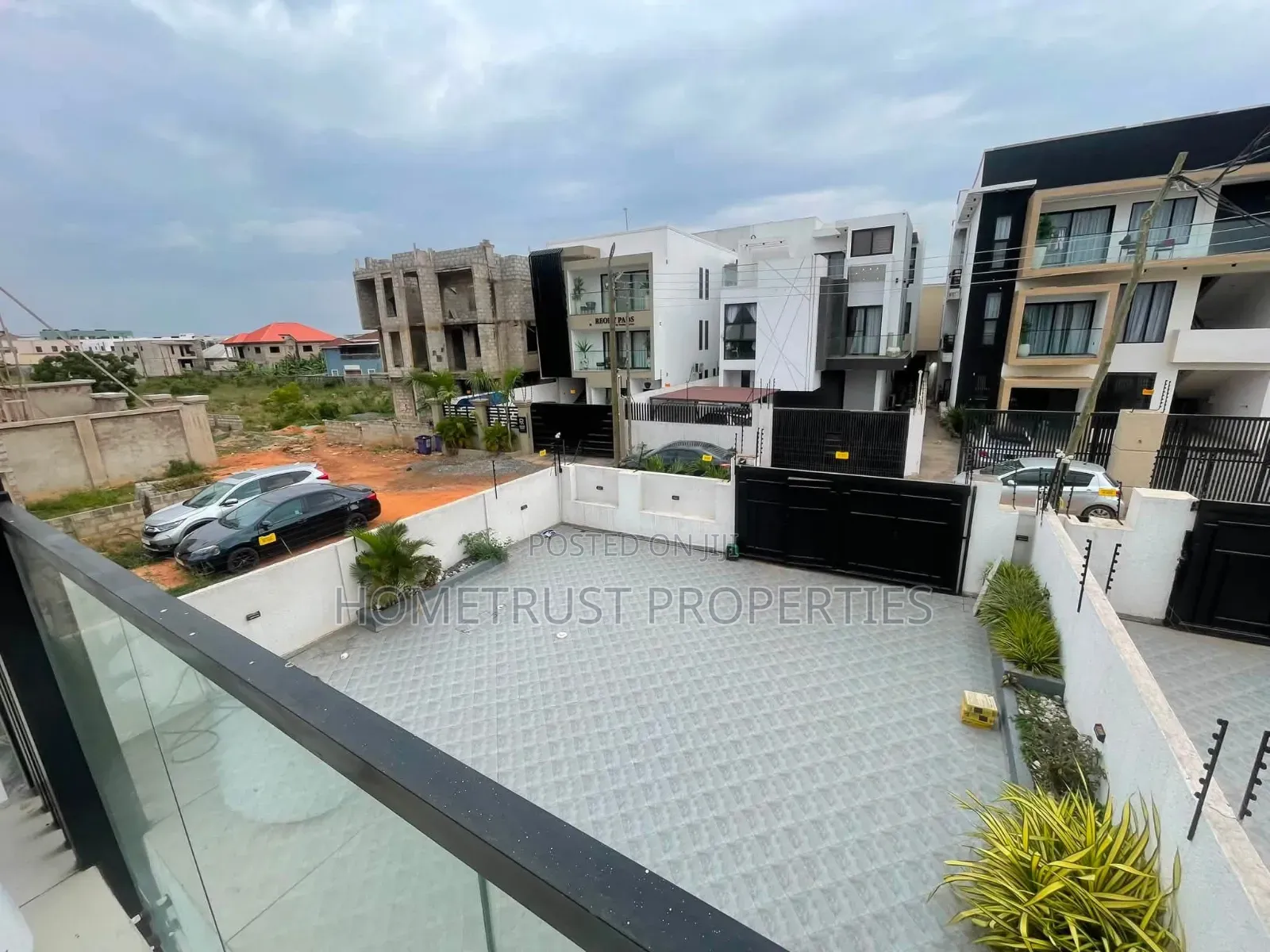 4bdrm Duplex in East Legon Hills, Police Station for sale