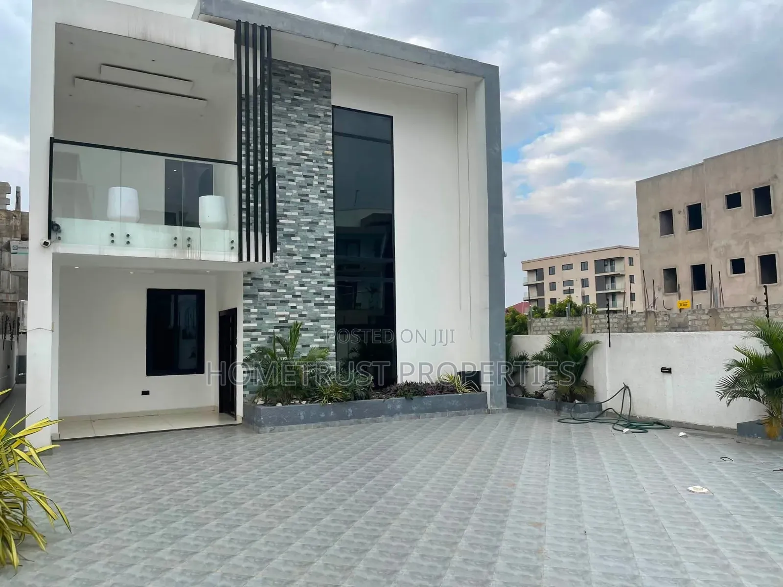 4bdrm Duplex in East Legon Hills, Police Station for sale