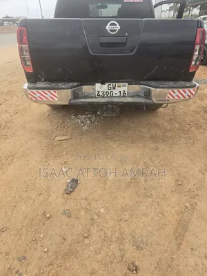 Nissan Navara 2010 Black