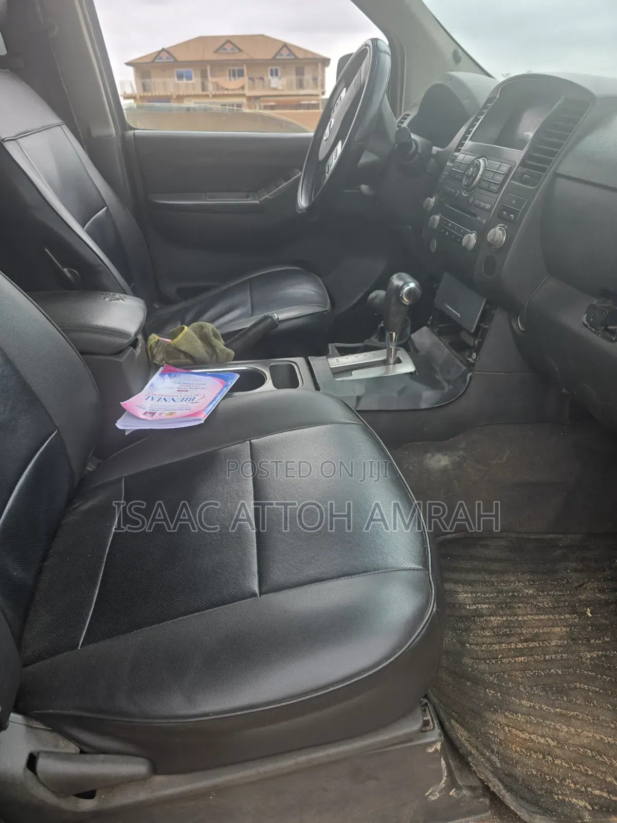 Nissan Navara 2010 Black
